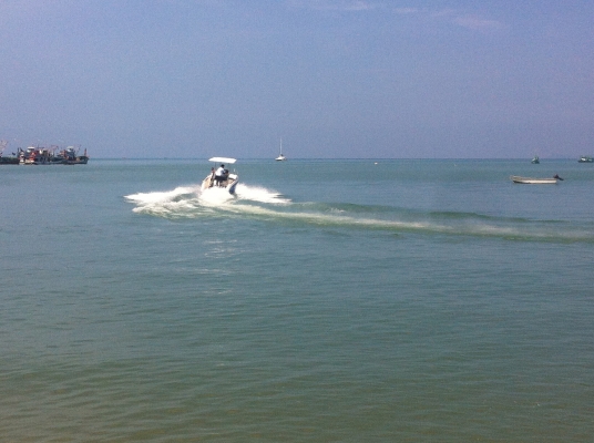 ต้องการขายเรือ 24 ฟุต