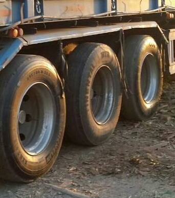 หางพ่วง CIMC ปี56 พื้นเรียบ 3คานแท้ ยาว12ม กะทะล้อแม็ค สภาพดีพร้อมใช้งาน ทะเบียนพร้อมโอน ราคา 335,000บ ราคาเบาๆครับ หางพ่วง CIMC ปี56 พื้นเรียบ 3คานแท้ ยาว12ม กะทะล้อแม็ค สภาพดีพร้อมใช้งาน ทะเบียนพร้อมโอน ราคา 335,000บ ราคาเบาๆครับ