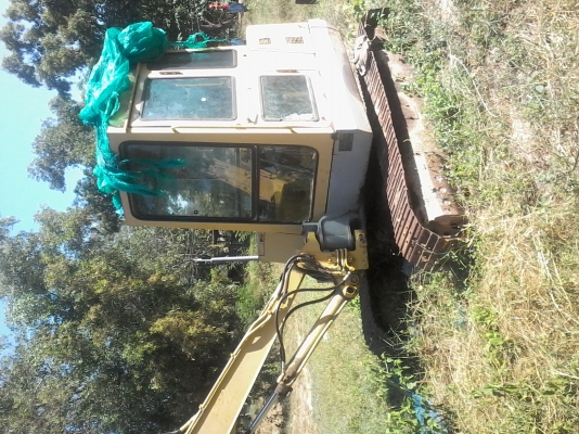 ขายแม็คโคร MITSUBISHI ME40 สภาพเก่านอก คอลโทรลสั้น เครื่องปั้มดีครับ โซ่สวยเอวแน่น เอกสารสัญญาซื้อขาย