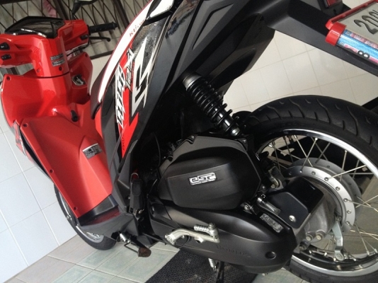 Click125i ลายStreet โฉมปัจจุบัน วิ่ง3000 ปี57 (ของแถม 4 รายการ)