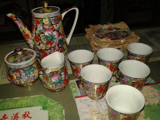 ชุดน้ำชาจากเมืองจีน