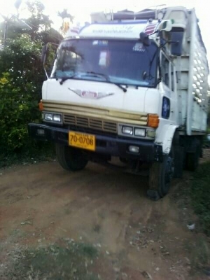 ขายถูกมั่กๆHINO 10 ล้อ เพลาเดียว KT925หัว F18 ขาย 370,000บาท