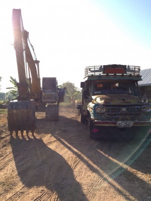 ขายรถแบคโฮพร้อมเทนเลอร์