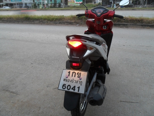 ฮอนด้าคลิก125i ปี57 รถเดิมใสๆ วิ่ง5พันกว่าโล คู่มือครบโอนได้เลย