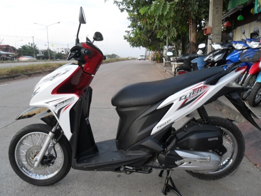 ฮอนด้าคลิก125i ปี57 รถเดิมใสๆ วิ่ง5พันกว่าโล คู่มือครบโอนได้เลย