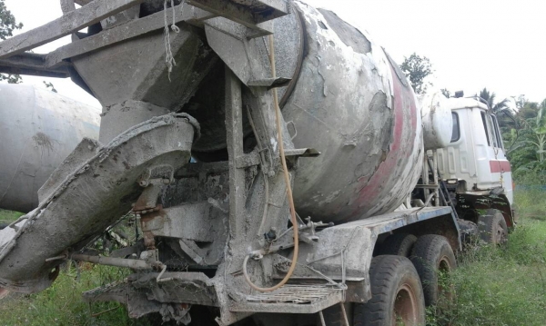 ขายรถโม่สิบล้อ2เพลา 3 คันสภาพพร้อมใช้ทะเบียนพร้อมขายเหมาทีเดียว ขายรถโม่สิบล้อ2เพลา 3 คันสภาพพร้อมใช้ทะเบียนพร้อมขายเหมาทีเดียว