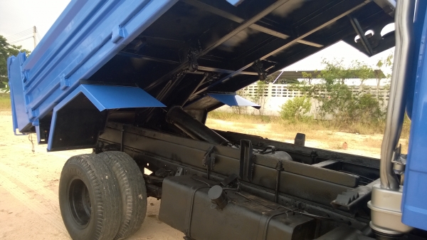 ขายถูก 6 ล้อดั้มพ์  ISUZU NPR59G  รถพร้อมใช้เอกสารพร้อมโอน 081-1841924