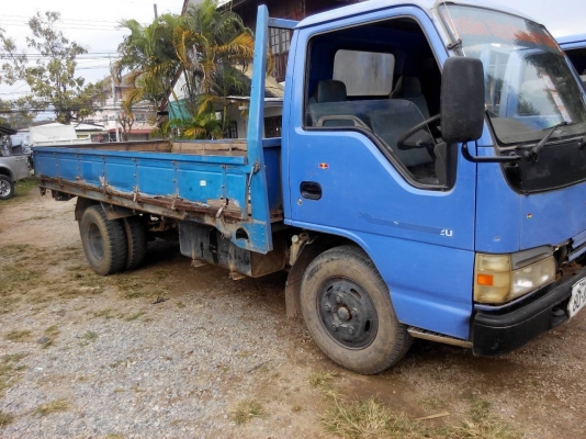 ขายแพ็คคู่ 620,000บ หกล้อ อีซุซุ NKR130โบว์ ยูโรทู ปี47รถห้างแท้ แอร์ เวอร์ ยาว4.30ม สภาพพร้อมใช้ ทะเบียนพร้อมโอน