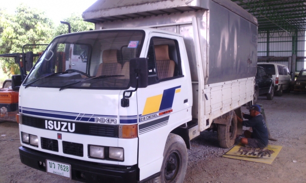 ขาย 4 ล้อ เครื่อง 88 แรงม้า มีหลังคา ขาย 4 ล้อ เครื่อง 88 แรงม้า มีหลังคา