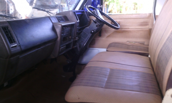 ขาย 4 ล้อ เครื่อง 88 แรงม้า มีหลังคา ขาย 4 ล้อ เครื่อง 88 แรงม้า มีหลังคา