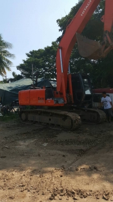 รถ แบคโฮ HITACHI Pc 200