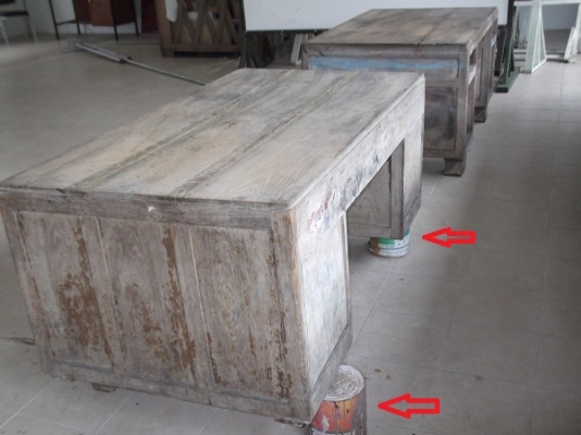 ขายเหมาโต๊ะบัญชีไม้สัก 2 ตัว