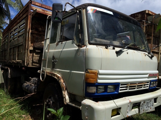 10ล้อดั้ม2เพลา...168แรง ภาษีไม่ขาด เล่มพร้อม. คัสซีสวย เครื่องดี. รถเดิมๆบอดี้ไม่สวย..