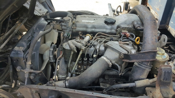 6ล้อ บรรทุก ยี่ห้อ toyota DYNA กระบะยาว 4.20 เมตร พวงมาลัยพาว์เว่อร์