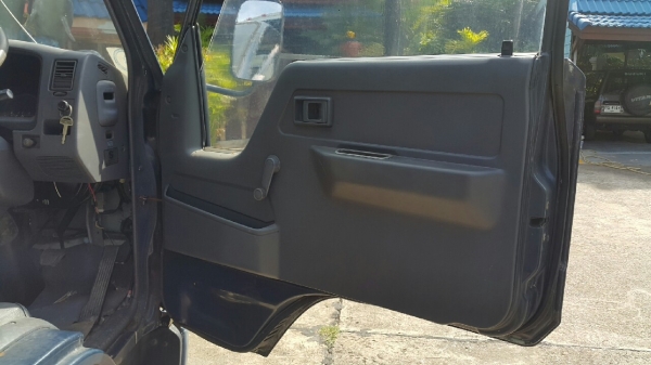 6ล้อ บรรทุก ยี่ห้อ toyota DYNA กระบะยาว 4.20 เมตร พวงมาลัยพาว์เว่อร์