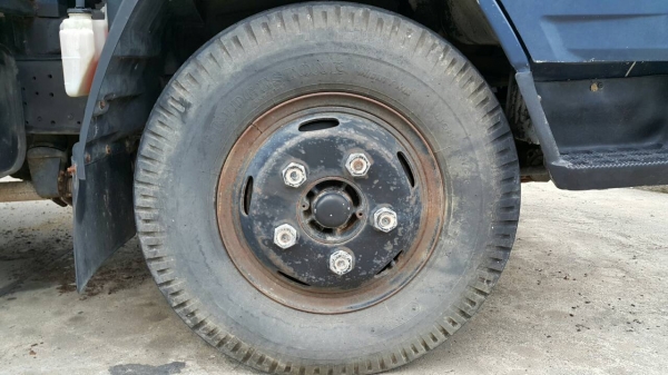 6ล้อ บรรทุก ยี่ห้อ toyota DYNA กระบะยาว 4.20 เมตร พวงมาลัยพาว์เว่อร์