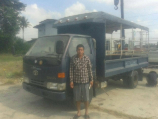 6ล้อ บรรทุก ยี่ห้อ toyota DYNA กระบะยาว 4.20 เมตร พวงมาลัยพาว์เว่อร์