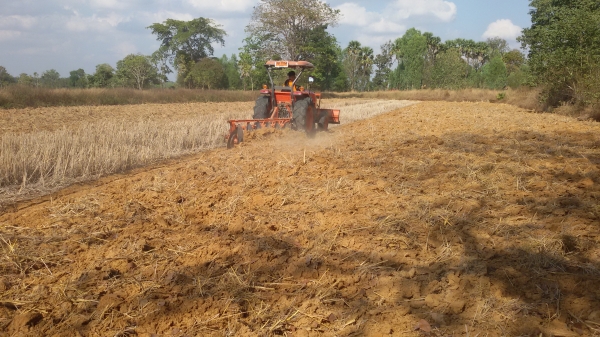 คูโบต้า L4708 ปี55เล่มทะเบียนพร้อมครับ คูโบต้า L4708 ปี55เล่มทะเบียนพร้อมครับ