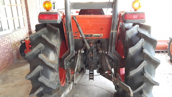 คูโบต้า L4708 ปี55เล่มทะเบียนพร้อมครับ คูโบต้า L4708 ปี55เล่มทะเบียนพร้อมครับ