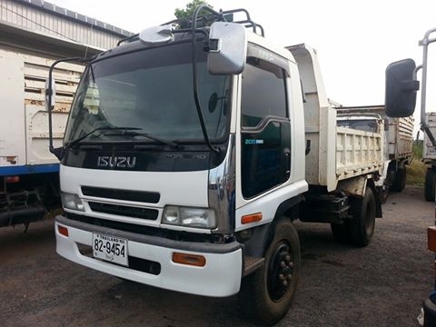 ขายดั้มเดก้า แคชซีFRR เครื่องดีแคชซีสวย ภายในสวยมาก แอร์เย็น สภาพพร้อมใช้งาน เอกสารพร้อมโอน สนใจโทร 090-8588220คุณนะ 093-3258446คุณบิว หรือเข้าดูสินค้าอื่นๆได้ที่ www.truck.in.th/498 หรือเพจFacebook ณรงค์ ซื้อขายรถมือสอง (เว็บไซต์ส่วนตัว) หรือFacebook ตลา