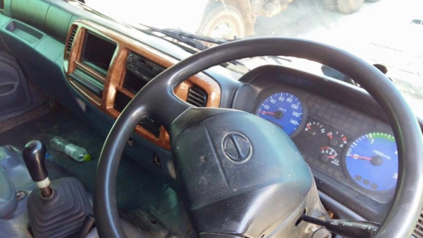 ขายรถสิบล้อ HINO FM2P 320แรง ปี50  ดั้มสามมิตร สนใจรีบๆๆด่วนๆนะครับ