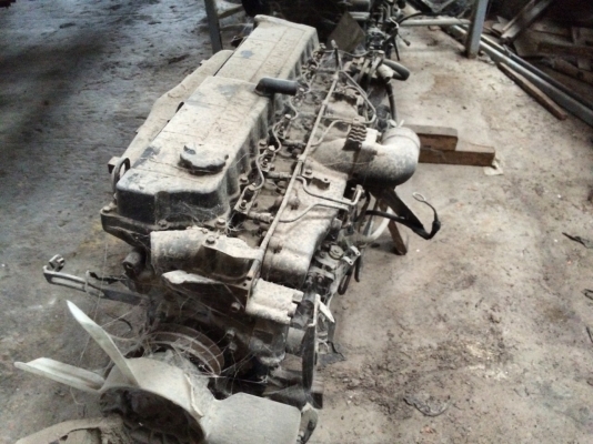 เครื่องเก่าตามสภาพ 195แรง อีซูซุ 6HE1มี2เครื่อง...เครื่องไม่ดี หลวม มีเอกสารคลุมเครื่อง...