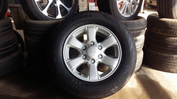 ขายล้อแม็กป้ายแดง dmax 16" สนใจติดต่อ ตาเล็ก ล้อและยาง ครับ 081-3747940