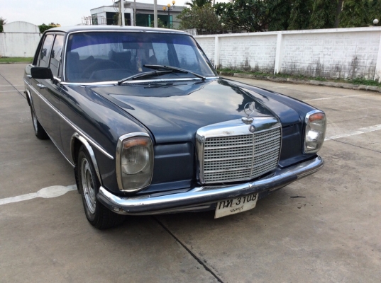 ขายรถเบส์คลาสสิคตาตั้ง /8 200 ปี1968 เครื่องเดิม 2.0 เกียร์ธรรมดา ติดแก๊สLPG ภายในเบาะหนังสวยๆแอร์หนาว ระบบไมล์เดิมๆใช้ได้หมด ภายนอกเดิมๆคิ้วเดิมครบๆกันชนเดิมๆแม็กเบนส์ฝาครอบล้อมีครบ เครื่องดี ช่วงล่างนิ่ม รถขับได้เลยครับ ใช้งานได้จริง สภาพนี้หายากน่าสะสม