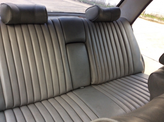 ขายรถเบส์คลาสสิคตาตั้ง /8 200 ปี1968 เครื่องเดิม 2.0 เกียร์ธรรมดา ติดแก๊สLPG ภายในเบาะหนังสวยๆแอร์หนาว ระบบไมล์เดิมๆใช้ได้หมด ภายนอกเดิมๆคิ้วเดิมครบๆกันชนเดิมๆแม็กเบนส์ฝาครอบล้อมีครบ เครื่องดี ช่วงล่างนิ่ม รถขับได้เลยครับ ใช้งานได้จริง สภาพนี้หายากน่าสะสม