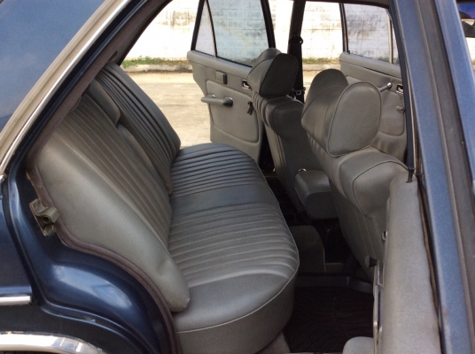 ขายรถเบส์คลาสสิคตาตั้ง /8 200 ปี1968 เครื่องเดิม 2.0 เกียร์ธรรมดา ติดแก๊สLPG ภายในเบาะหนังสวยๆแอร์หนาว ระบบไมล์เดิมๆใช้ได้หมด ภายนอกเดิมๆคิ้วเดิมครบๆกันชนเดิมๆแม็กเบนส์ฝาครอบล้อมีครบ เครื่องดี ช่วงล่างนิ่ม รถขับได้เลยครับ ใช้งานได้จริง สภาพนี้หายากน่าสะสม