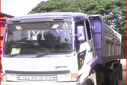 ขาย10ล้อมิตซูสวยๆครับ...รถบ้านๆเลยครับ...รถใช้งานอยู่ทุกวัน