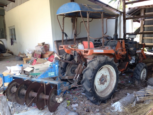 ขายรถไถ Kubota ZL1-22 แรง 4WD ฝาครอบมี 1 ข้าง