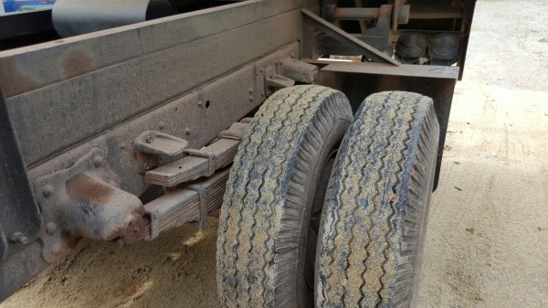 รถฮีโน่ 6 ล้อดั้ม FB2W  120 แรงม้า. ปี 38   สนใจติดต่อ  081 - 6079515