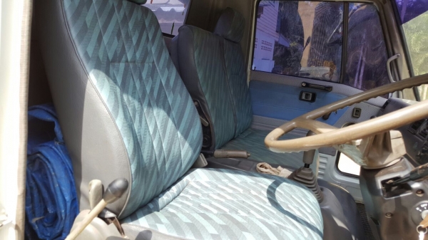 รถฮีโน่ 6 ล้อดั้ม FB2W  120 แรงม้า. ปี 38   สนใจติดต่อ  081 - 6079515