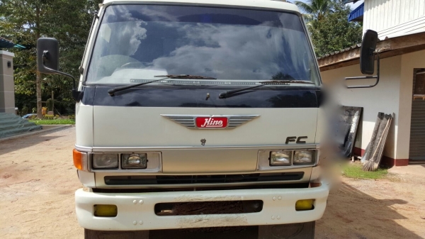 รถฮีโน่ 6 ล้อดั้ม FB2W  120 แรงม้า. ปี 38   สนใจติดต่อ  081 - 6079515