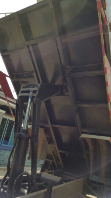 รถฮีโน่ 6 ล้อดั้ม FB2W  120 แรงม้า. ปี 38   สนใจติดต่อ  081 - 6079515