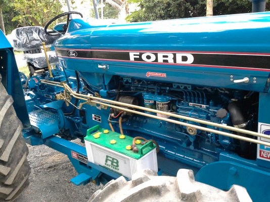 ขายฟอรด์ 7810 คาราโร่ 6 สูบ 115แรงเกียรกลาง ดันหน้าหางสาม เล่มทะเบียน