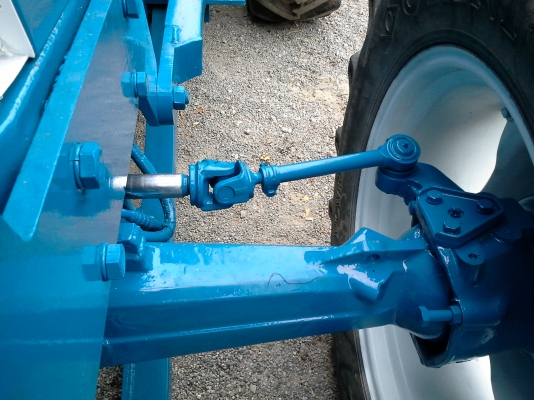 ขายฟอรด์ 7810 คาราโร่ 6 สูบ 115แรงเกียรกลาง ดันหน้าหางสาม เล่มทะเบียน