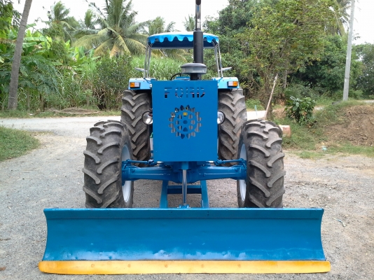 ขายฟอรด์ 7810 คาราโร่ 6 สูบ 115แรงเกียรกลาง ดันหน้าหางสาม เล่มทะเบียน