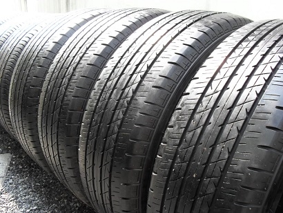 ขายยาง BRIDGESTONE ER33 ปี3913 (1ชุด) 215-60-16 ราคา 3,000 ขายยาง BRIDGESTONE ER33 ปี3913 (1ชุด) 215-60-16 ราคา 3,000