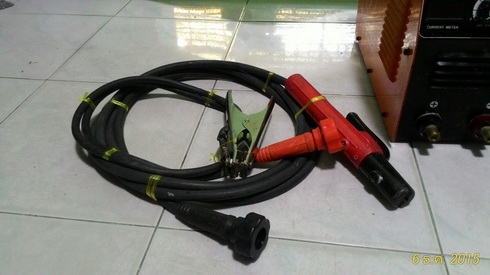 ตู้เชื่อมอินเวอร์เตอร์ บอสเวล ขนาด 200 แอมป์ หน้าจอดิจิตอลปรับไฟได้แม่นยำ และตัวนี้มี ระบบ arc force ทำให้การเชื่อมเป็นเรื่องไม่ยาก สำหรับมือใหม่ เชื่อมง่าย เสียบปลั๊กไฟบ้านใช้งานได้เลยครับ ตู้เชื่อมอินเวอร์เตอร์ บอสเวล ขนาด 200 แอมป์ หน้าจอดิจิตอลปรับไฟได้แม่นยำ และตัวนี้มี ระบบ arc force ทำให้การเชื่อมเป็นเรื่องไม่ยาก สำหรับมือใหม่ เชื่อมง่าย เสียบปลั๊กไฟบ้านใช้งานได้เลยครับ