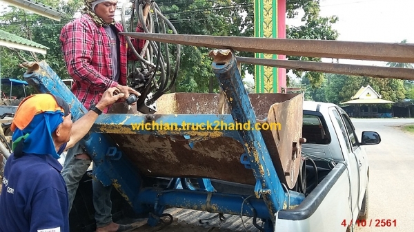 ขายแล้วตักหน้ารถไถฟอร์ดเก่านอก ตรงรุ่นฟอร์ด5610 แต่ชุดนี้ขนาดเล็ก น่าจะแปลงใส่รถไถขนาดกลางได้พอดีครับ