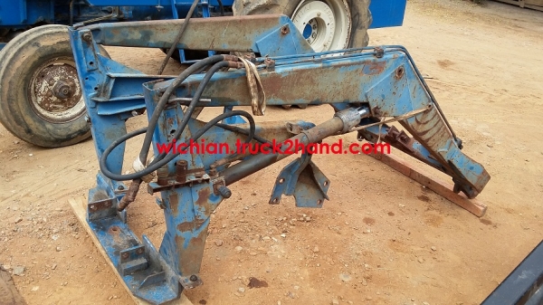 ขายแล้วเพชรบุรีครับ ชุดตักหน้ารถไถฟอร์ดเก่านอก หรือดัดแปลงใส่ยี่ห้ออื่นๆ เอาไปเลย30,000 มาก่อนได้ก่อน