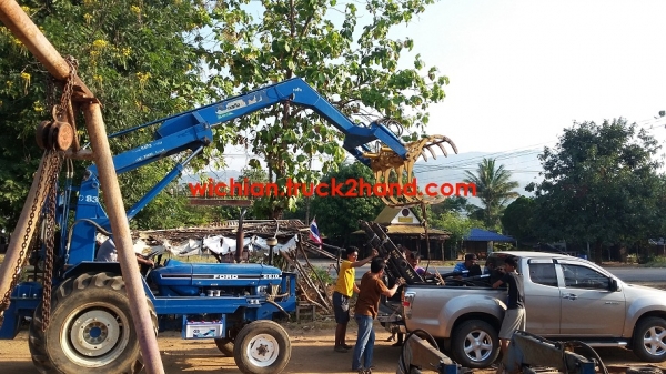 เฮงๆๆ ส่งท้ายปี58 ขายแล้วขอบคุณพี่สมชาย โคราชมากครับ ชุดตักหน้ารถไถฟอร์ด ขอบคุณพี่หนึ่งฤทัย ที่แนะนำลูกค้ามาครับ