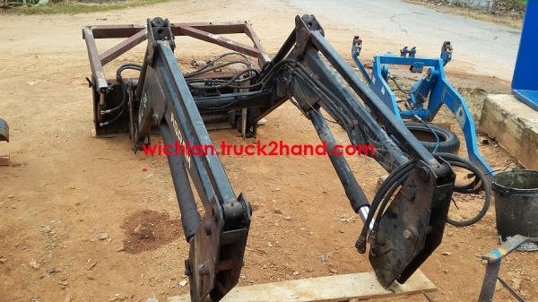 เฮงๆๆ ส่งท้ายปี58 ขายแล้วขอบคุณพี่สมชาย โคราชมากครับ ชุดตักหน้ารถไถฟอร์ด ขอบคุณพี่หนึ่งฤทัย ที่แนะนำลูกค้ามาครับ