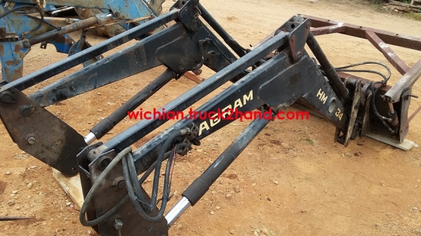 เฮงๆๆ ส่งท้ายปี58 ขายแล้วขอบคุณพี่สมชาย โคราชมากครับ ชุดตักหน้ารถไถฟอร์ด ขอบคุณพี่หนึ่งฤทัย ที่แนะนำลูกค้ามาครับ