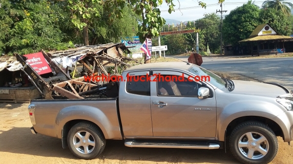 เฮงๆๆ ส่งท้ายปี58 ขายแล้วขอบคุณพี่สมชาย โคราชมากครับ ชุดตักหน้ารถไถฟอร์ด ขอบคุณพี่หนึ่งฤทัย ที่แนะนำลูกค้ามาครับ