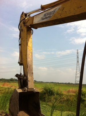 ฝากขายค่ะ KOBELCO SK120-1  มาร์คทรี  ไฟฟ้าตัด เครื่องปั้มดี โซ่ใหม่ ช่่วงล่างเต็ม