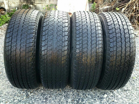 ขายยาง บริดสโตน 245/65R17  ปี14 ยางสวยสดไม่มีปะ จำนวน 1 ชุด 4000