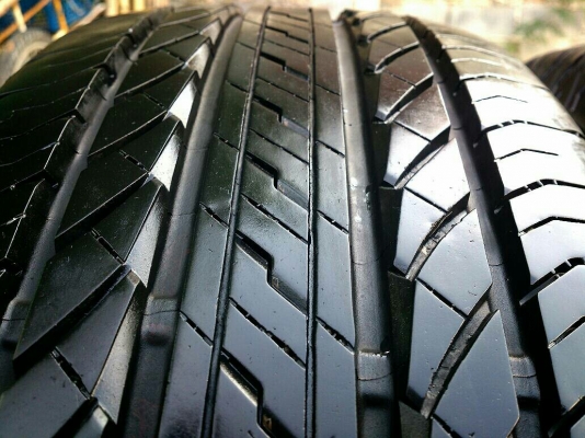 ขายยาง บริดสโตน อีโคเปีย 225/65R17 ยางสัปดาห์ที่29 ปี14 ดอกยางหนาเต็มสดนิ่มลึกเท่ากันไม่ร้าวไม่แตกลายสวยมากๆ จำนวน 1 ชุด